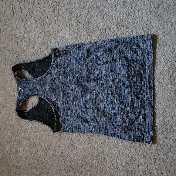 GYMSHARK Tank - Picture 4 of 5